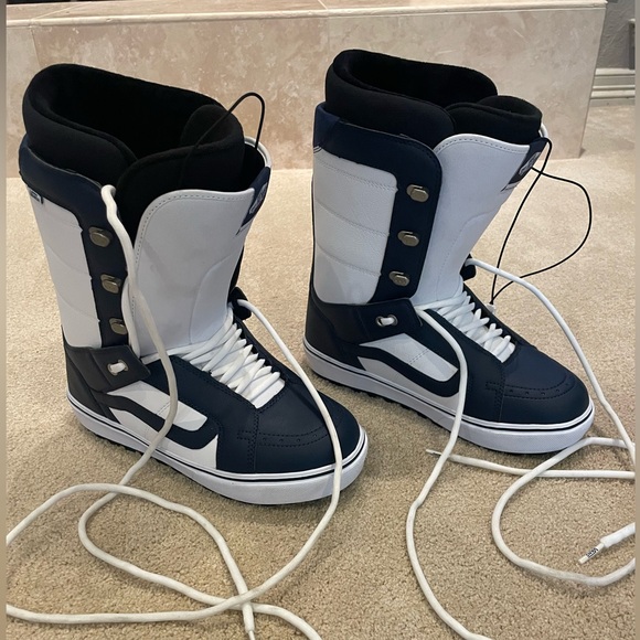 NEW in box Vans Hi-Standard OG snowboard boots, navy/white, men's